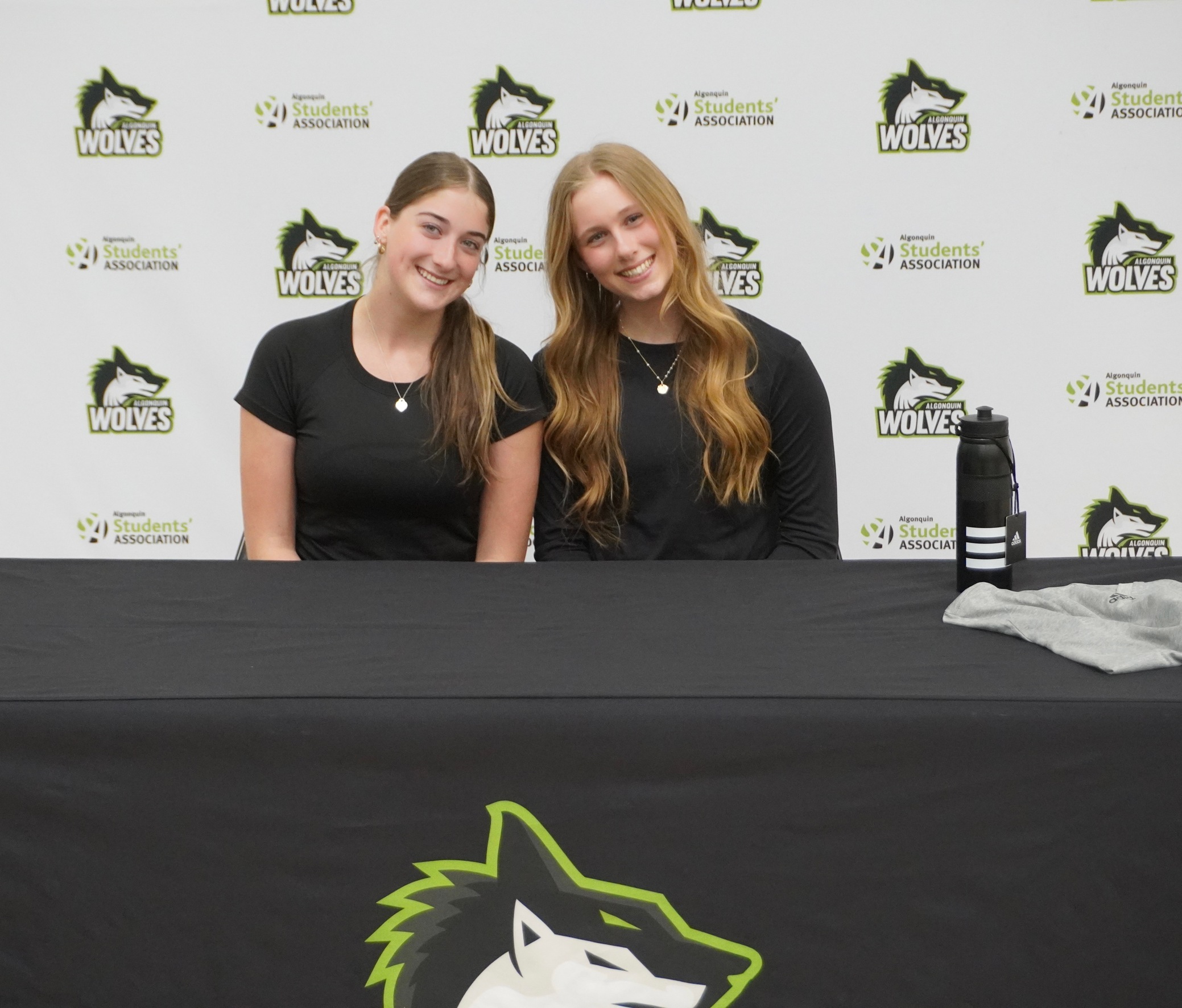 WOLVES ADD HOME-GROWN TALENT AHEAD OF THE 24-25 VOLLEYBALL SEASON